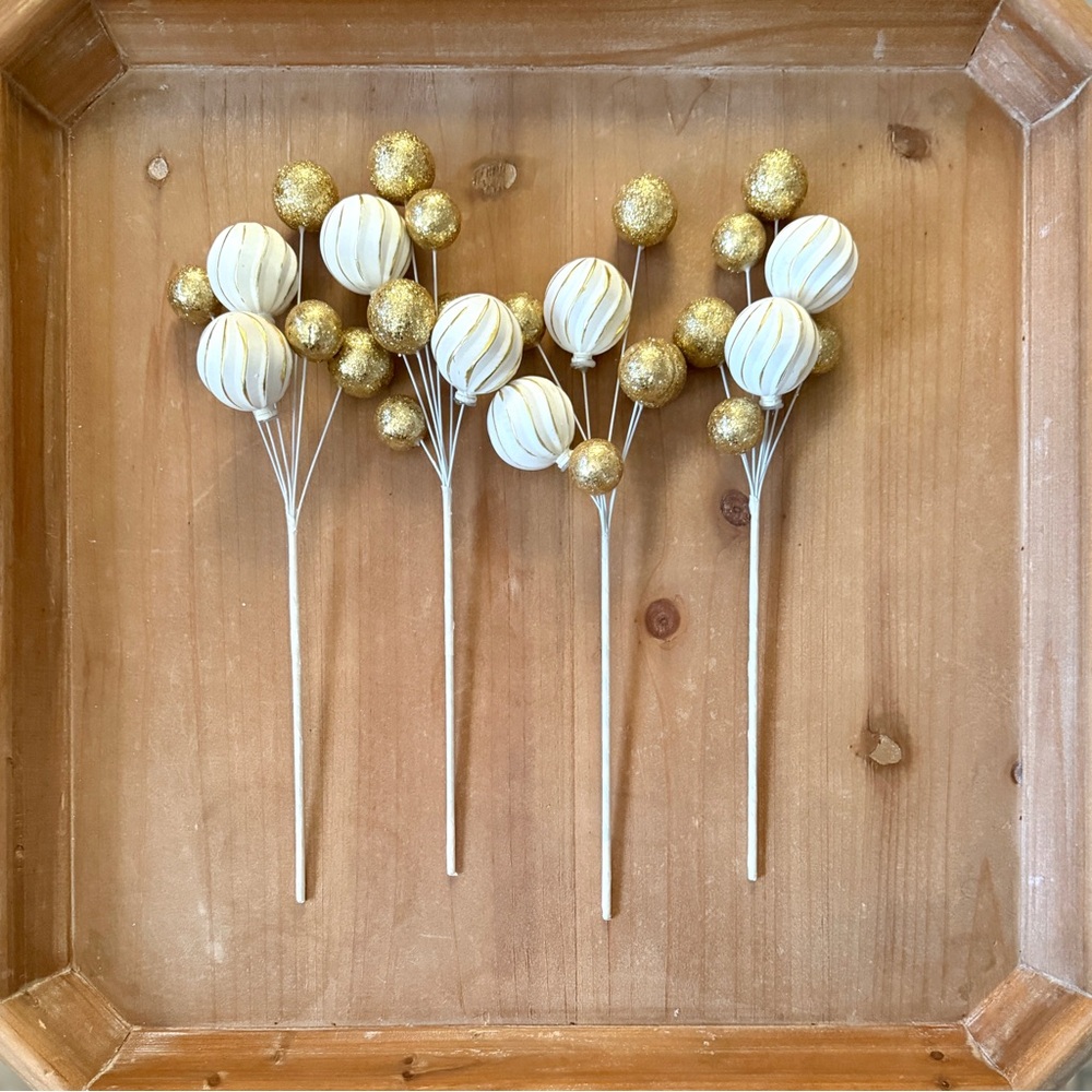 Holiday Gold & White Sphere Decor Picks (Set of 4)